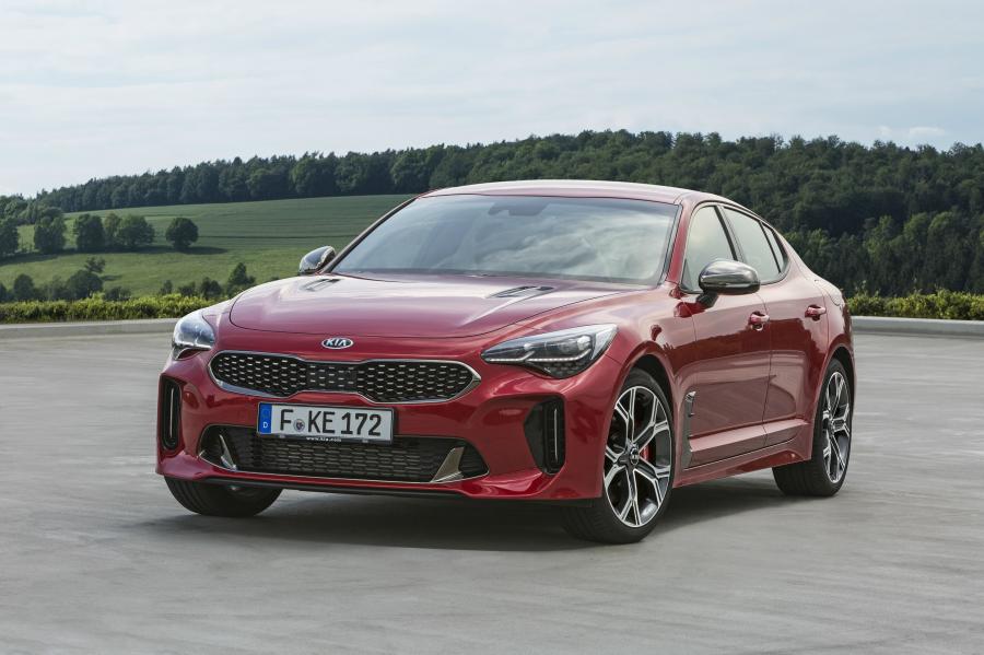  Kia Stinger GT AWD (CK) 2017 года  (WW) (фото 12 из 40)